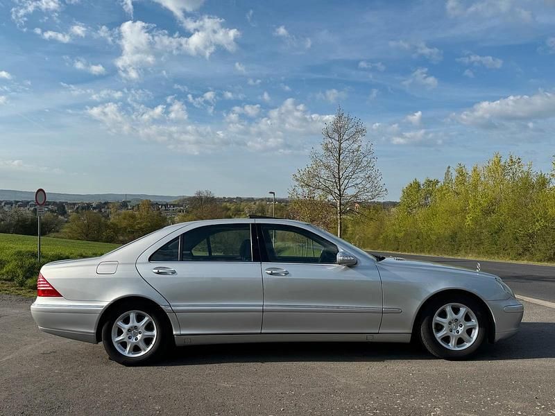 Usata Mercedes S350 245 CV (180 kW) 2003 Argento Berlina