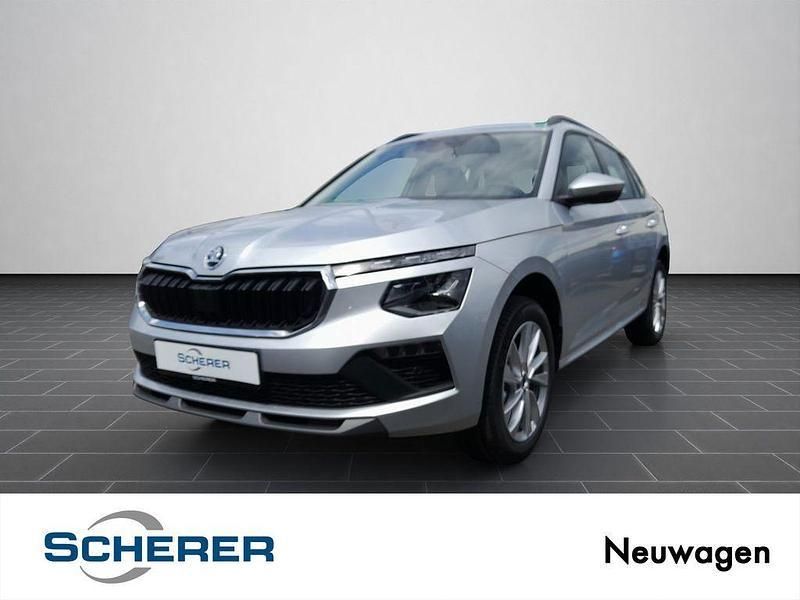 Silber Neu 2025 Skoda Kamiq Selection SUV | 29.399 € (Etwas zu teuer) - Bild 1/4