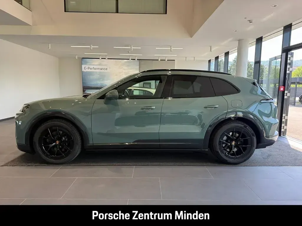 Gebraucht Porsche Cayenne Electric 325 kW (442 PS) 2026 Gruen SUV