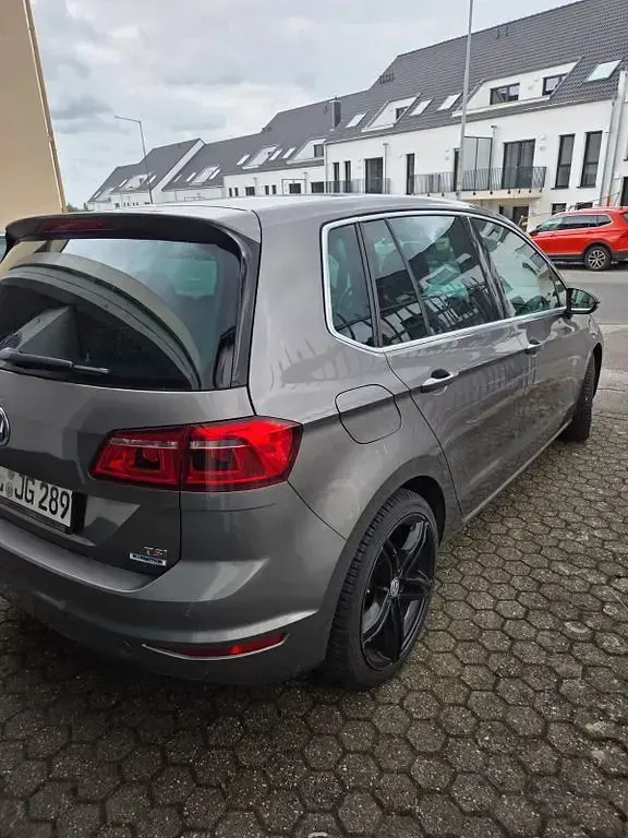 Gebraucht VW Golf Sportsvan Highline 150 PS (110 kW) 2014 Grau Van / Kleinbus