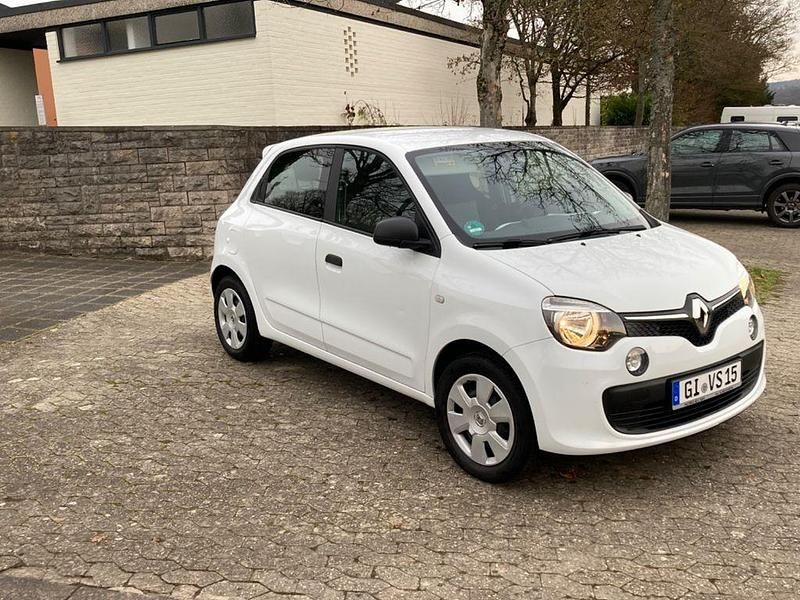 Gebraucht Renault Twingo Life 69 PS (50 kW) 2018 Crystal weiss Kleinwagen