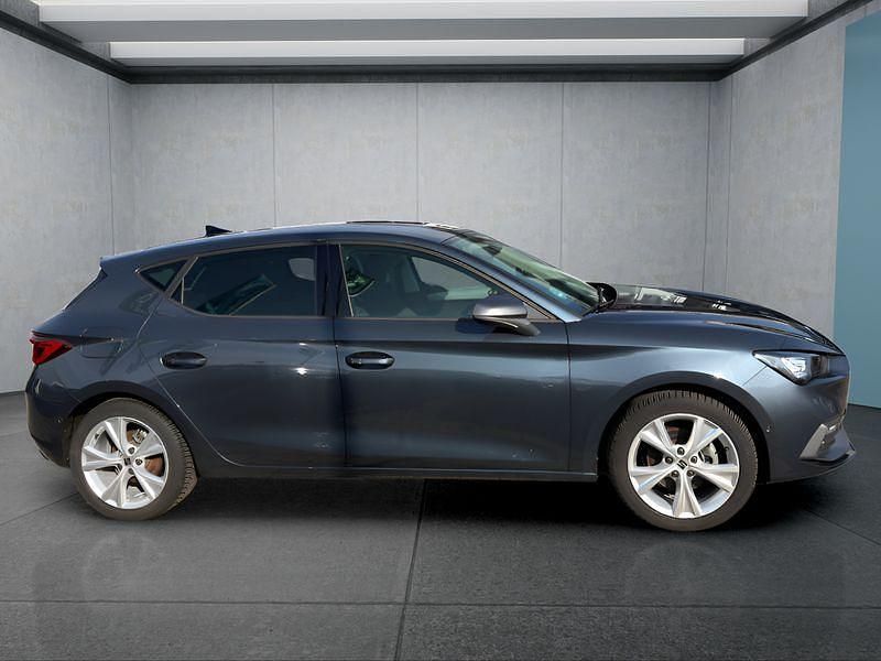 Usata Seat Leon 150 CV (110 kW) 2025 Grigio Utilitaria