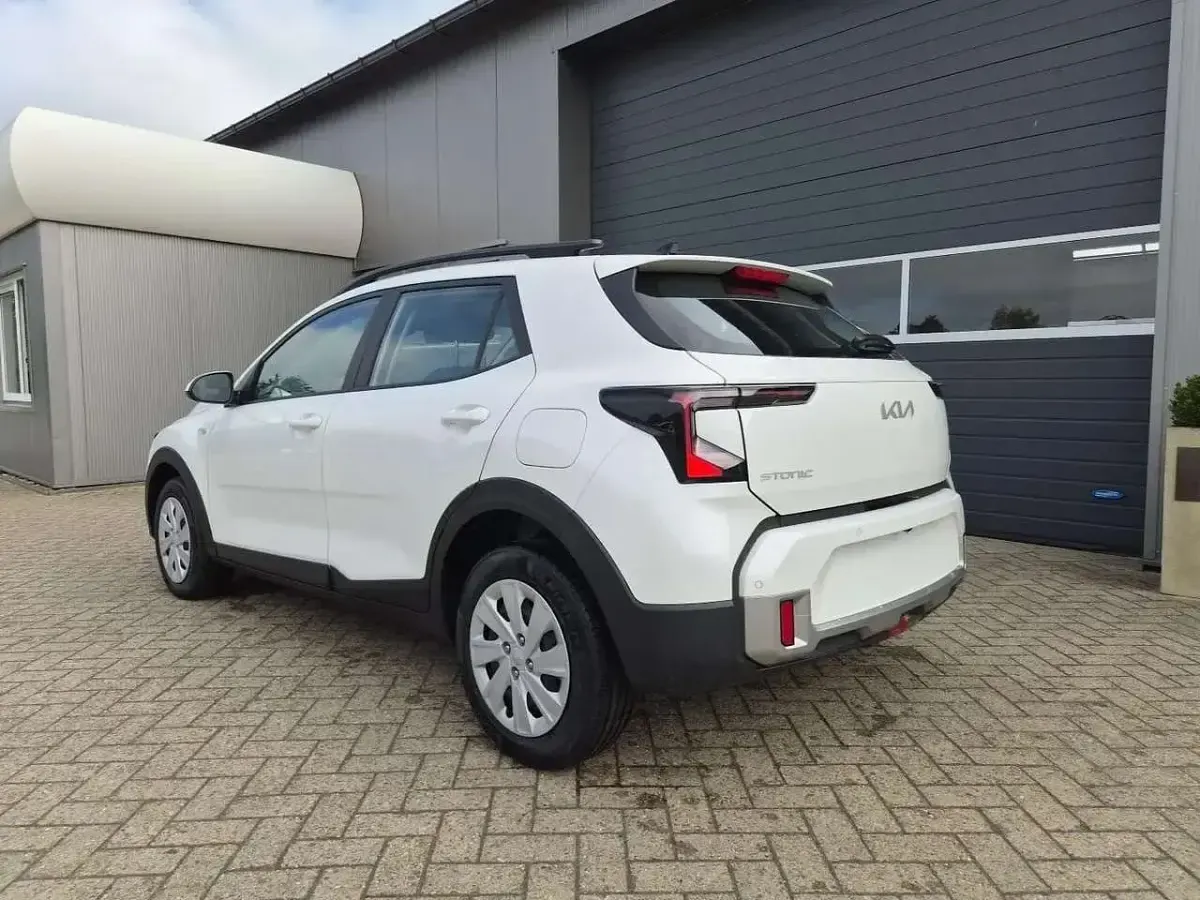 Neu Kia Stonic 101 PS (74 kW) 2026 Snow white pearl SUV