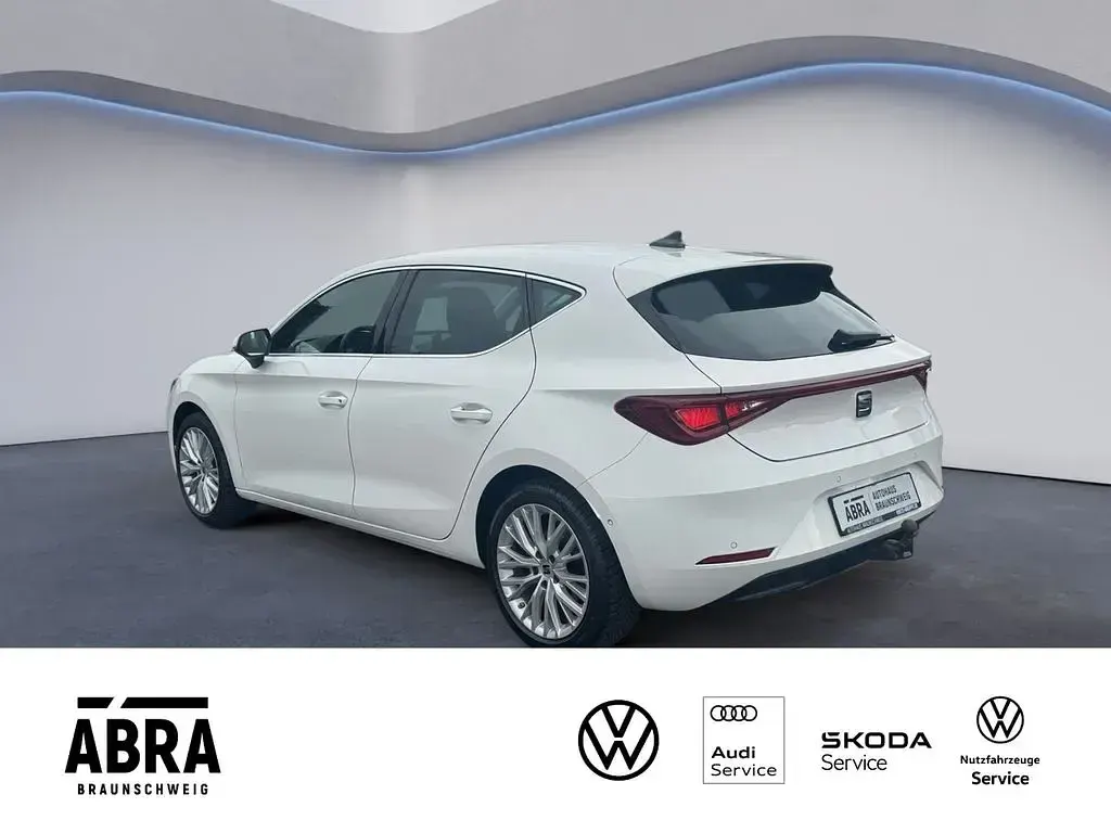 Gebraucht Seat Leon XCELLENCE 190 PS (139 kW) 2022 Weiß Limousine