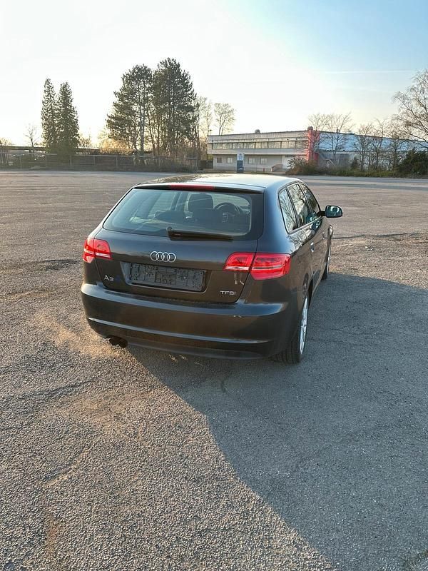 Gebraucht Audi A3 160 PS (117 kW) 2010 Grau Kleinwagen