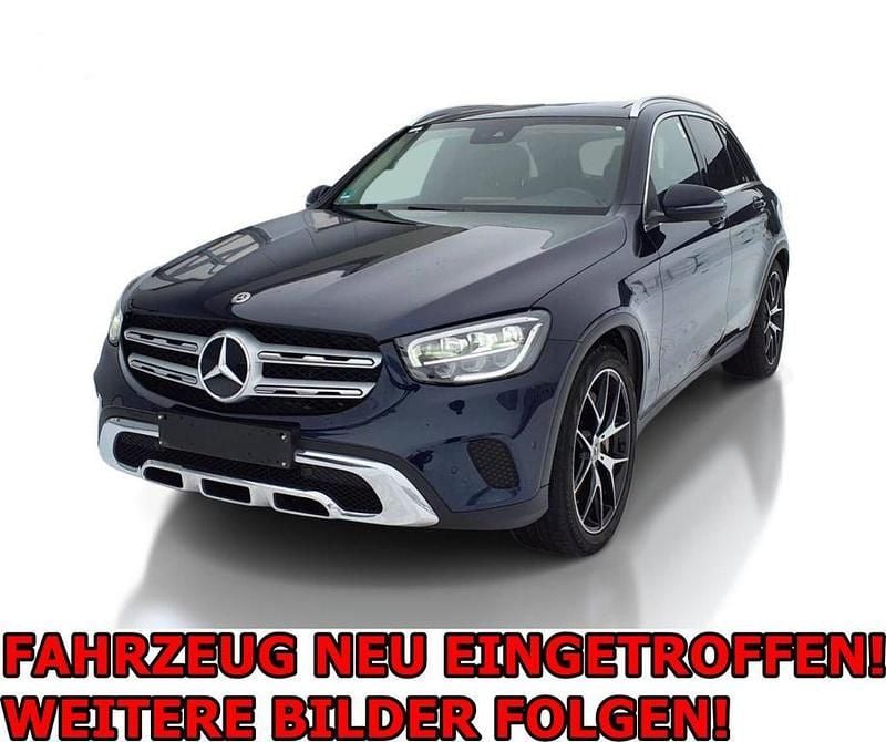 Gebraucht Mercedes GLC300 AMG 306 PS (225 kW) 2022 Blau SUV