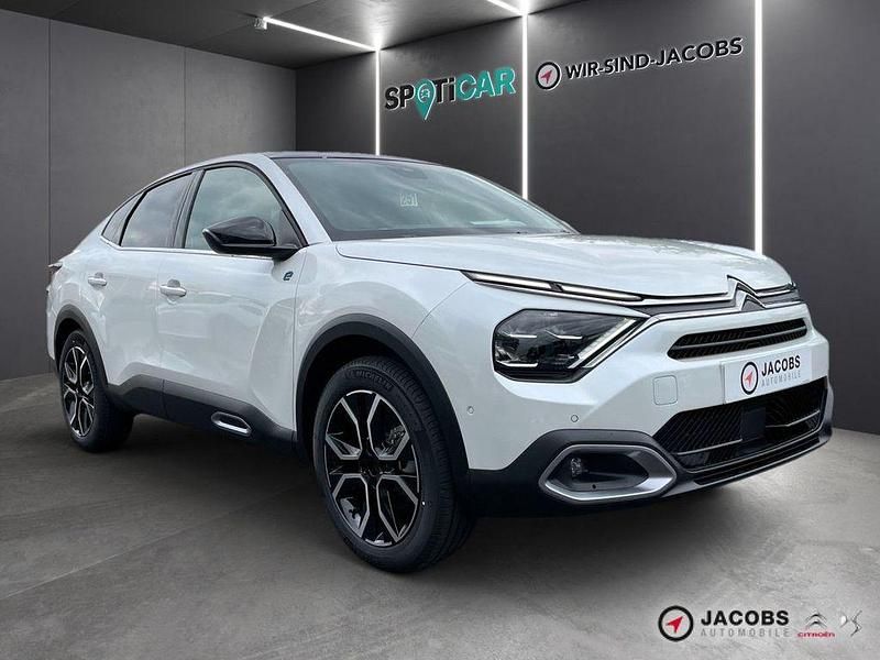 Gebraucht Citroën e-C4 Shine 100 kW (136 PS) 2023 Weiß Limousine