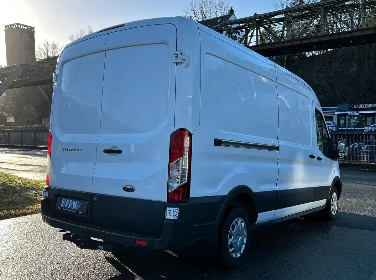 Gebraucht Ford Transit 130 PS (95 kW) 2017 Weiß