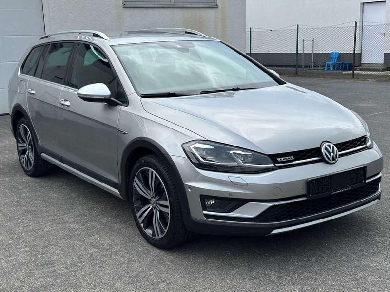 Tungsten silver Gebraucht 2017 VW Golf Alltrack R Kombi | 19.990 € (Fairer Preis) - Bild 1/4