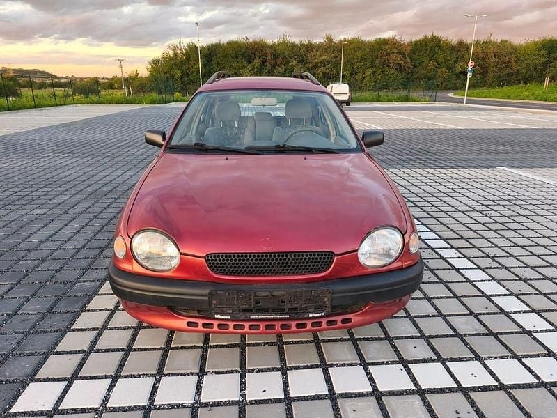 Rot Gebraucht 1999 Toyota Corolla Luna Kombi | 2.490 € (Guter Preis) - Bild 1/4