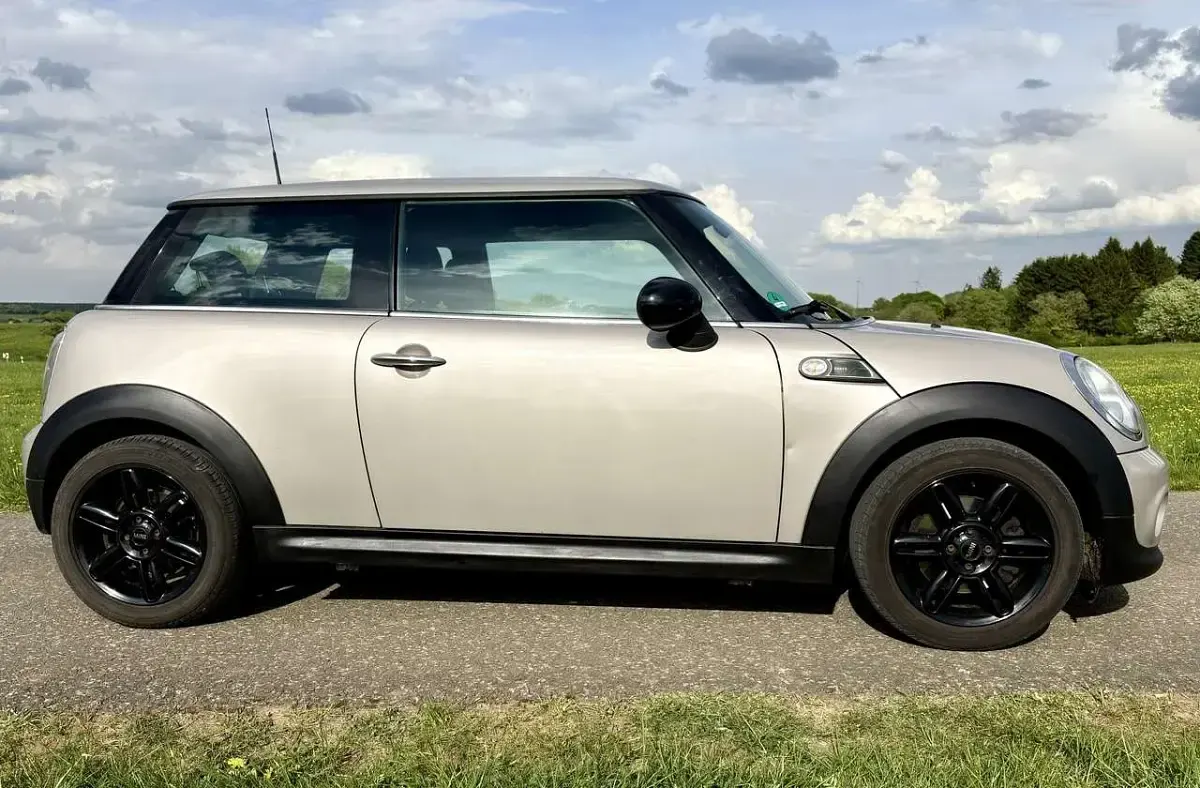 Usata Mini ONE 98 CV (72 kW) 2012 Grigio Utilitaria