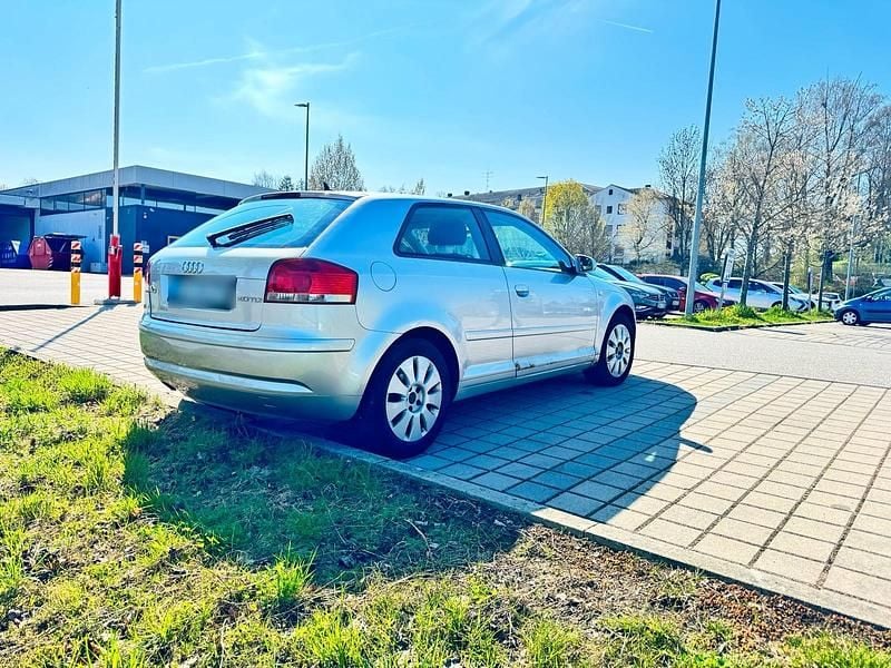 Second-hand Audi A3 Basis 140 CP (102 kW) 2006 Argintiu Hatchback