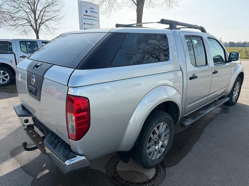 Gebraucht Nissan Navara 231 PS (169 kW) 2015 Grau Pickup