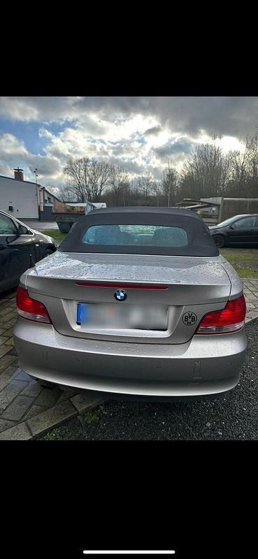 Beige Gebraucht 2009 BMW 118 Cabriolet Cabrio | 5.600 € (Guter Preis) - Bild 1/4