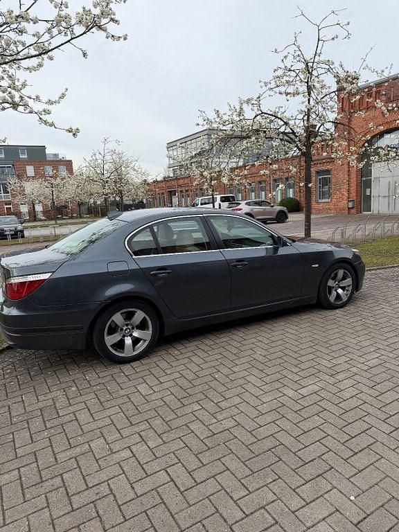 Second-hand BMW 525 197 CP (144 kW) 2007 Gri Berlinǎ
