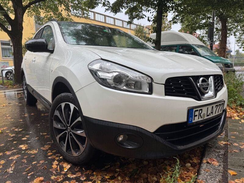 Weiß Gebraucht 2013 Nissan Qashqai +2 360º SUV | 12.300 € (Teuer) - Bild 1/4