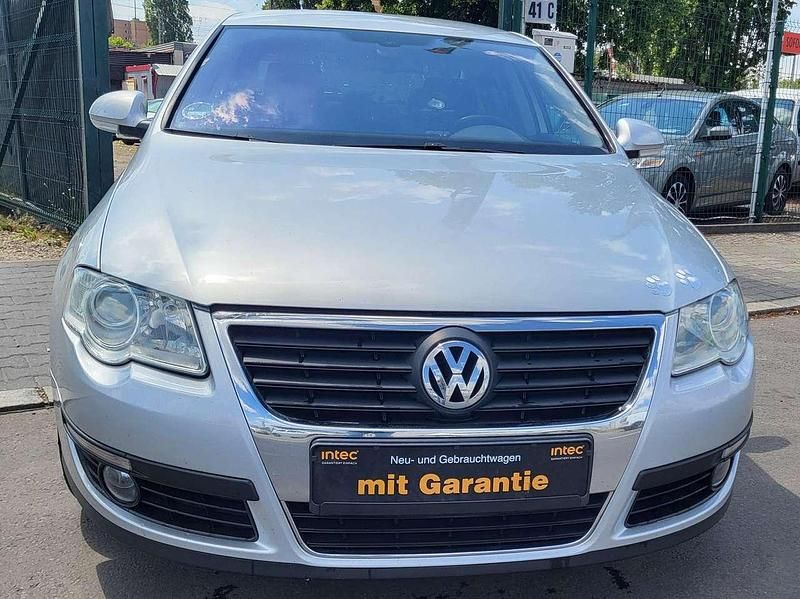 Gebraucht VW Passat Trendline 116 PS (85 kW) 2006 Reflex silver metallic Limousine