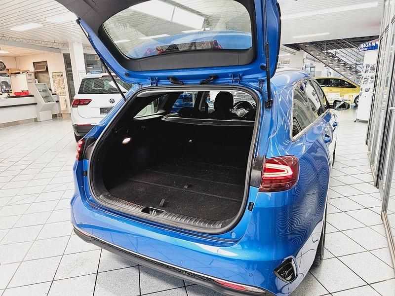 Second-hand Kia Ceed 140 CP (102 kW) 2020 Albastru Hatchback