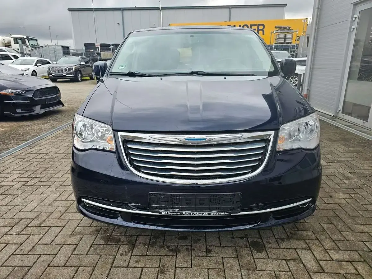 Gebraucht Chrysler Grand Voyager 287 PS (211 kW) 2016 Blau Van / Kleinbus