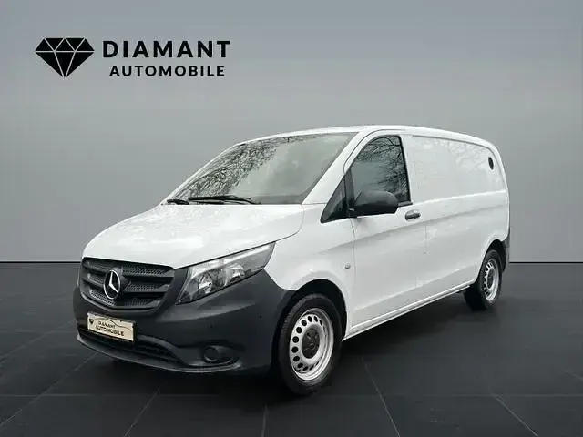 Gebraucht Mercedes Vito 163 PS (119 kW) 2023 Weiß Van