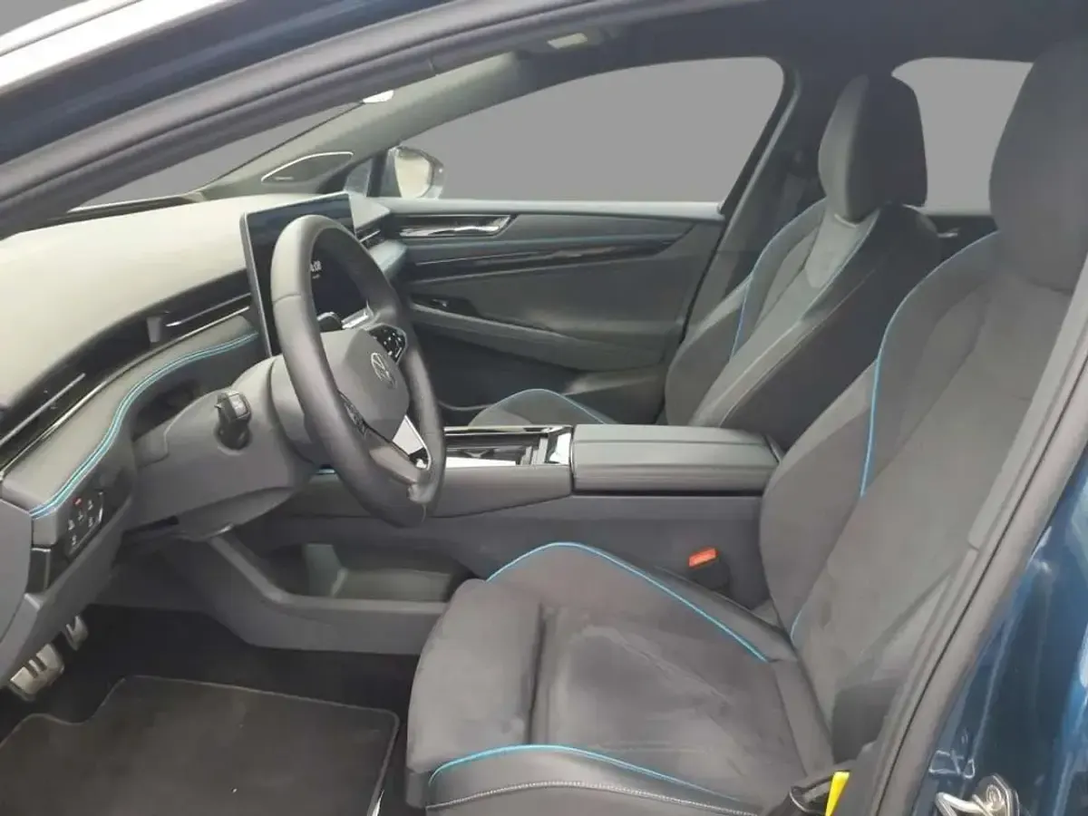 Occasion VW ID.7 Pro 210 kW (286 ch) 2024 Bleue Berline