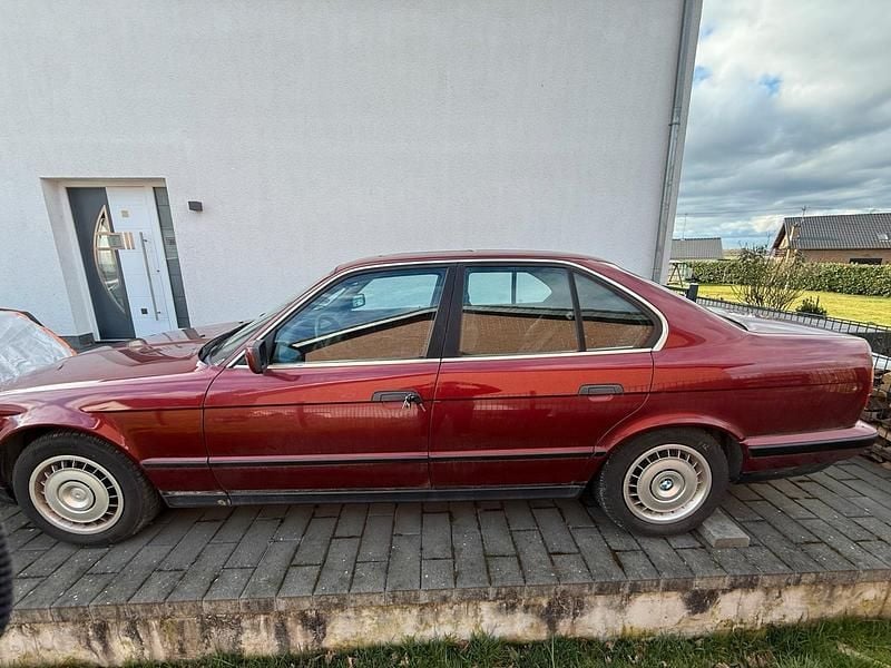 Second-hand BMW 525 192 CP (141 kW) 1993 Berlinǎ