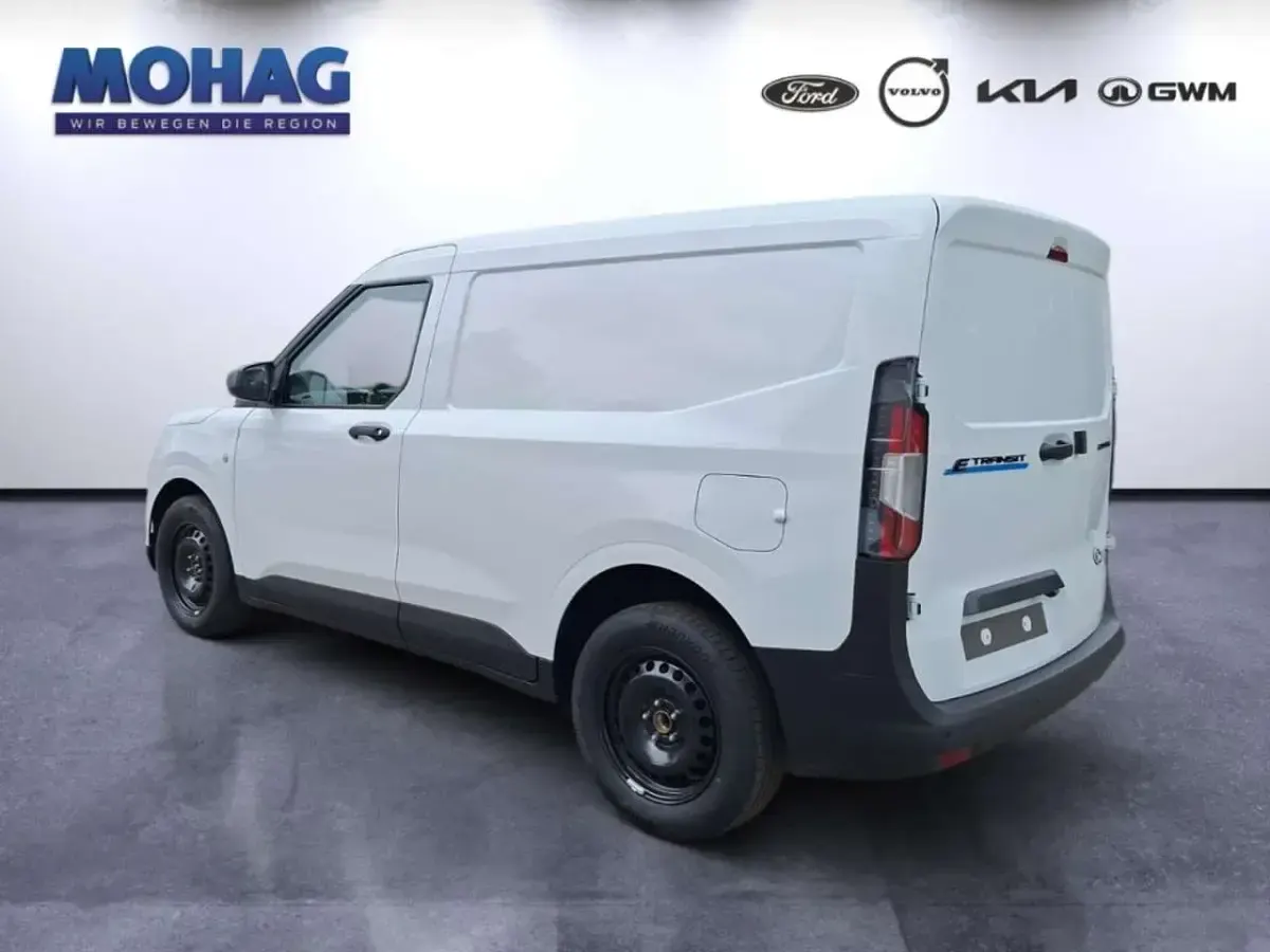 Nowe Ford Transit Trend 100 kW (136 KM) 2026 Biały Hatchback