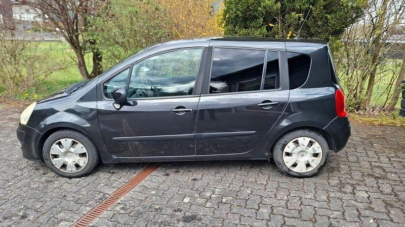 Używany Renault Modus Dynamique 86 KM (63 kW) 2008 Czarny Minivan