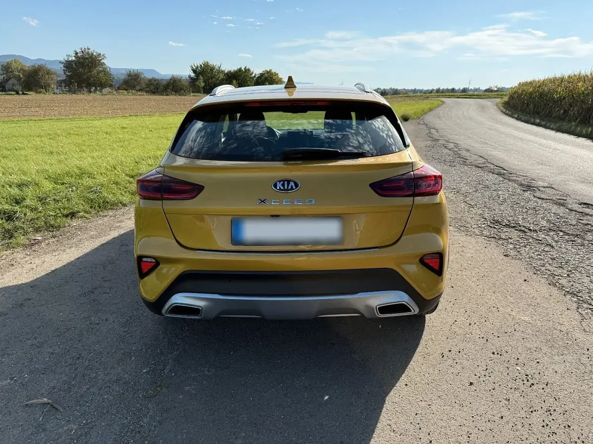 Używany Kia XCeed 141 KM (103 kW) 2020 Żółty SUV