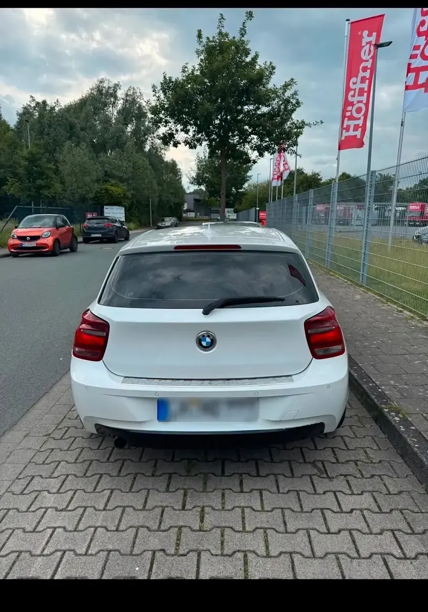 Gebraucht BMW 118 170 PS (125 kW) 2013 Weiß Kleinwagen