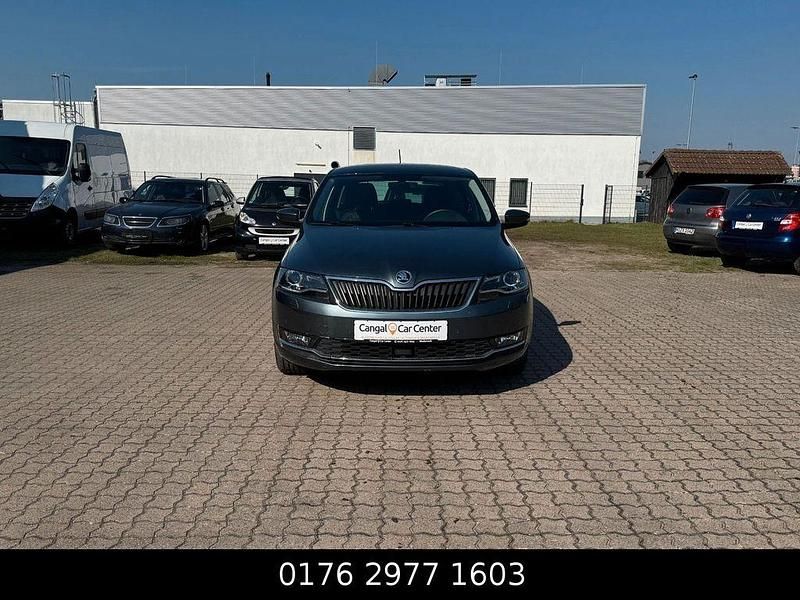 Gebraucht Skoda Rapid Clever 95 PS (69 kW) 2018 Grau Kleinwagen