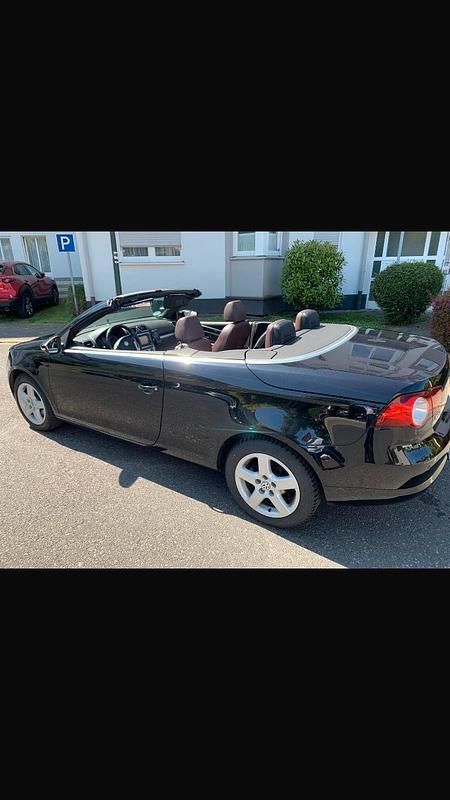 Schwarz Gebraucht 2008 VW Eos Cabrio | 3.699 € (Superpreis) - Bild 1/4