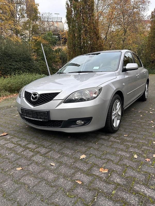 Silber Gebraucht 2007 Mazda 3 Kleinwagen | 1.900 € (Etwas zu teuer) - Bild 1/4