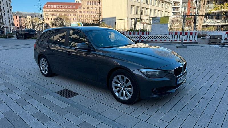 Gebraucht BMW 318 143 PS (105 kW) 2013 Braun Kombi