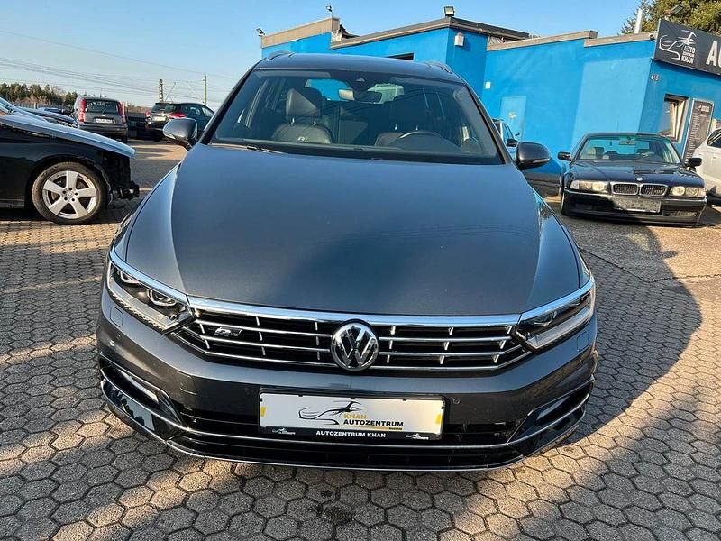Gebraucht VW Passat Highline 239 PS (175 kW) 2016 Grau Kombi