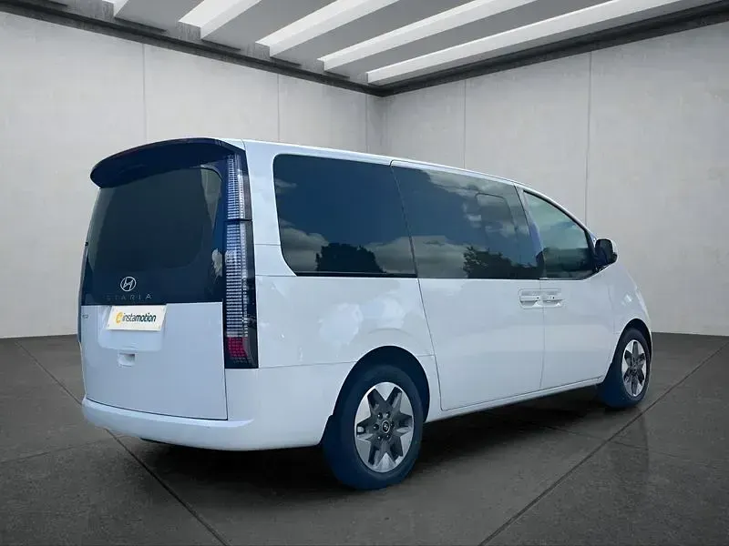 Neu Hyundai Staria 224 PS (164 kW) 2025 Weiß Van / Kleinbus