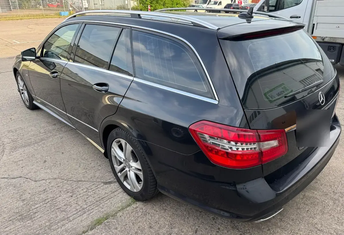 Gebraucht Mercedes E350 AMG 231 PS (169 kW) 2010 Schwarz Kombi