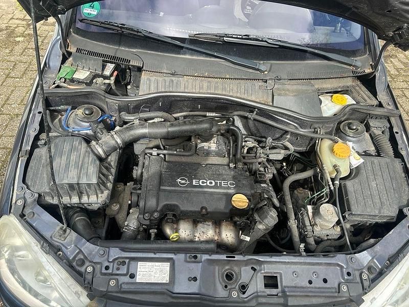 Gebraucht Opel Corsa 80 PS (58 kW) 2006 Blau Kleinwagen