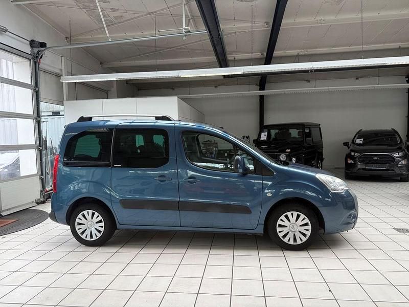Gebraucht Citroën Berlingo 109 PS (80 kW) 2010 Lackierung blau kyanos/metalli Van / Kleinbus