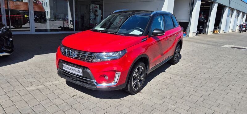 Rot Gebraucht 2022 Suzuki Vitara Comfort+ SUV | 23.990 € (Fairer Preis) - Bild 1/4
