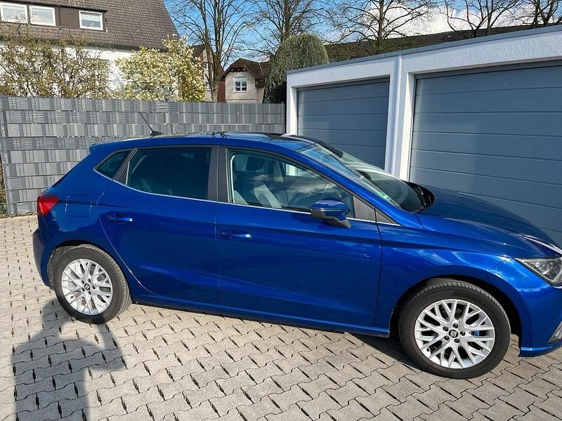 Gebraucht Seat Ibiza Style 95 PS (69 kW) 2017 Blau Limousine