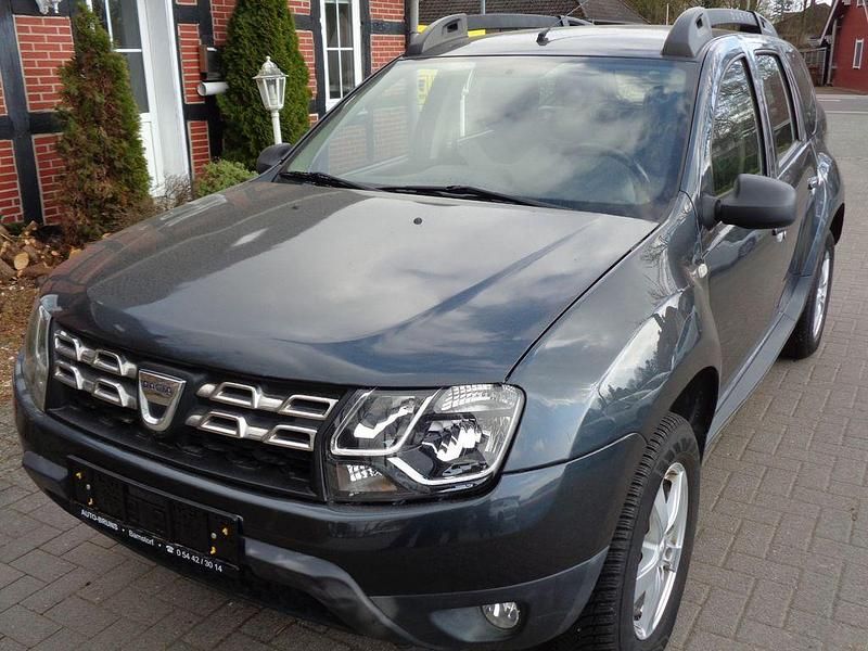 Gebraucht Dacia Duster Lauréate 114 PS (83 kW) 2016 Grau SUV