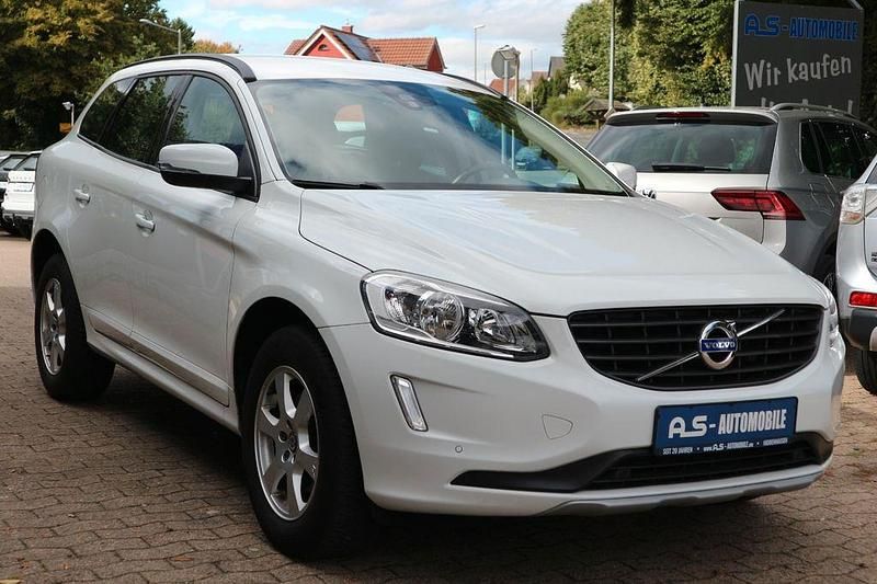 Weiß Gebraucht 2016 Volvo XC60 Kinetic SUV | 18.900 € (Fairer Preis) - Bild 1/4