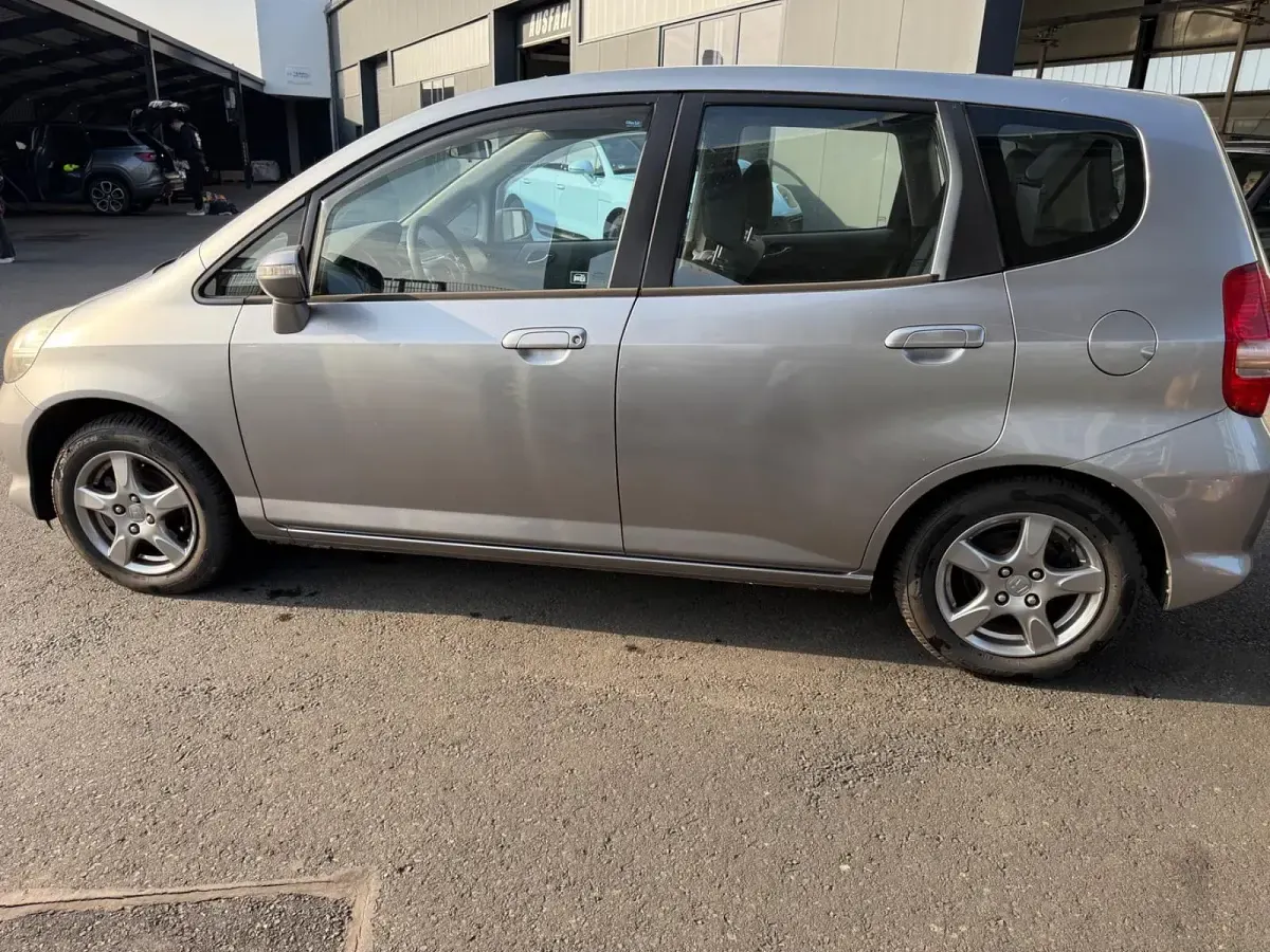 Occasion Honda Jazz LS 83 ch (61 kW) 2008 Gris Citadine