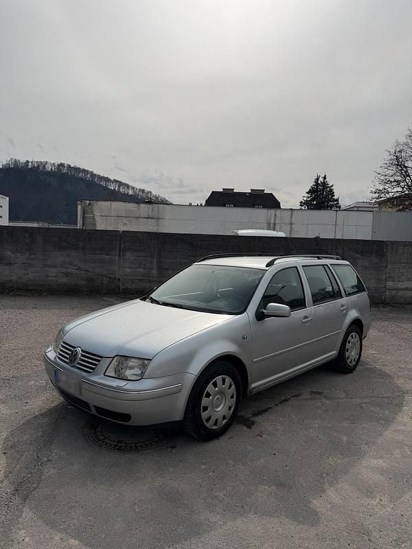 Gebraucht VW Bora 101 PS (74 kW) 2003 Silber Kombi