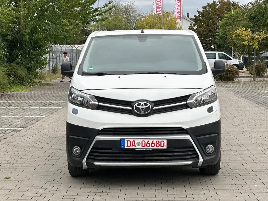 Gebraucht Toyota Proace 122 PS (89 kW) 2021 Weiß Van / Kleinbus