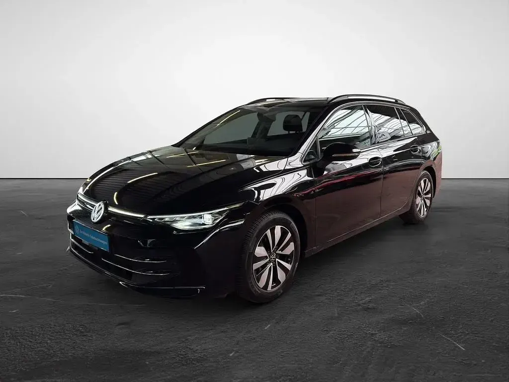 Gebraucht VW Golf VIII Goal 150 PS (110 kW) 2025 Schwarz (grenadillschwarz metallic) Kombi