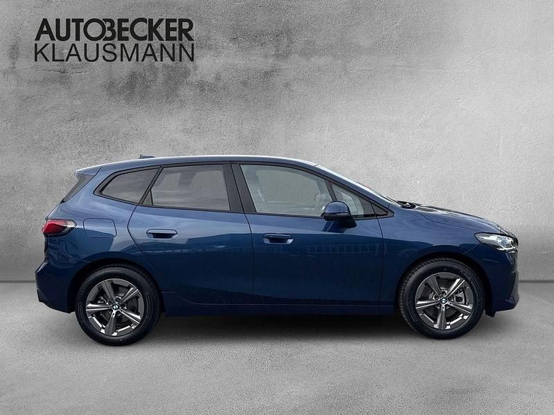 Gebraucht BMW 223 Active Tourer Efficient Dynamics 197 PS (144 kW) 2024 Blau Van / Kleinbus