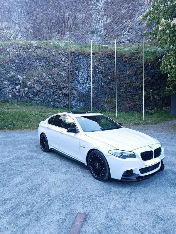 Gebraucht BMW 525 Sport Line 204 PS (150 kW) 2011 Limousine