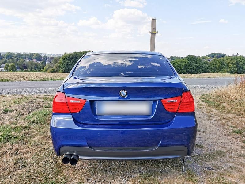 Gebraucht BMW 325 M Performance 252 PS (185 kW) 2010 Blau Limousine
